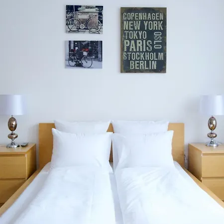 Standard By Hi5 - Madach Imre 1 * Budapest