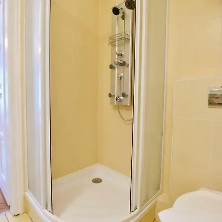 Standard By Hi5 - Madach Imre 1 *