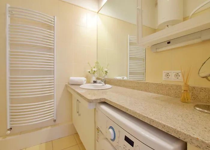 Apartament Standard By Hi5 - Madach Imre 1